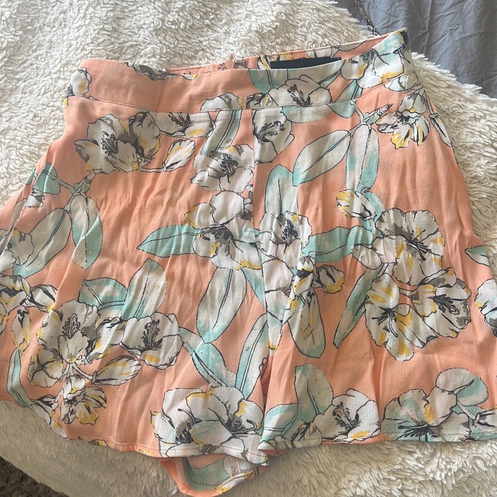 NWOTs MinkPink Shorts
